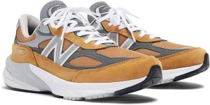 New Balance 990v6