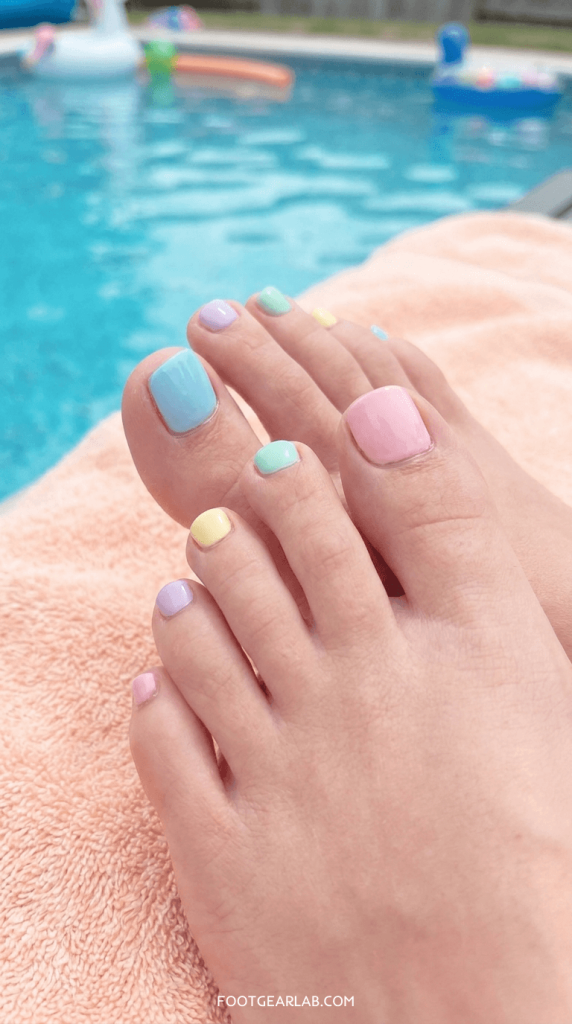Pastel Rainbow Toes